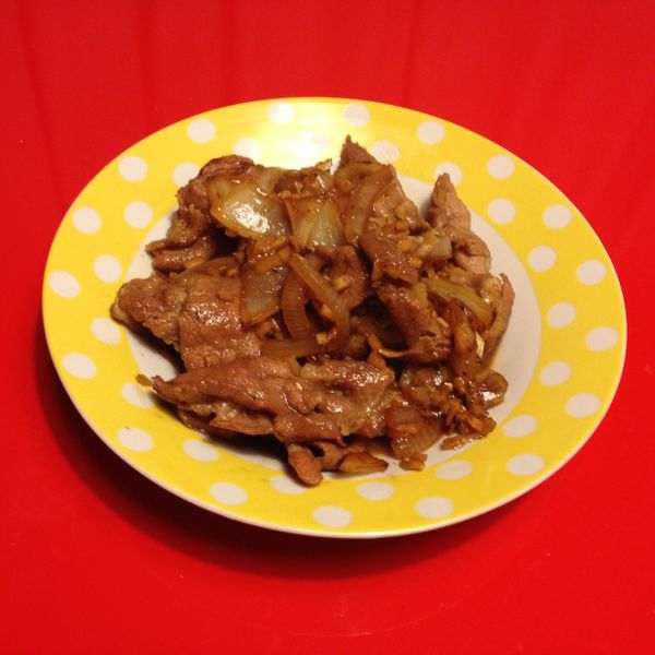 鹹甜好下飯的薑燒洋蔥豬肉：伍 參壹 一起做