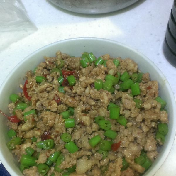 超下飯的懶人料理--【辣豆角炒肉末 】 : 莊維容一起做