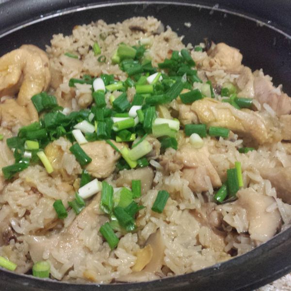 一鍋到底之香菇雞燉飯(鑄鐵鍋料理)：Soup Tong 一起做