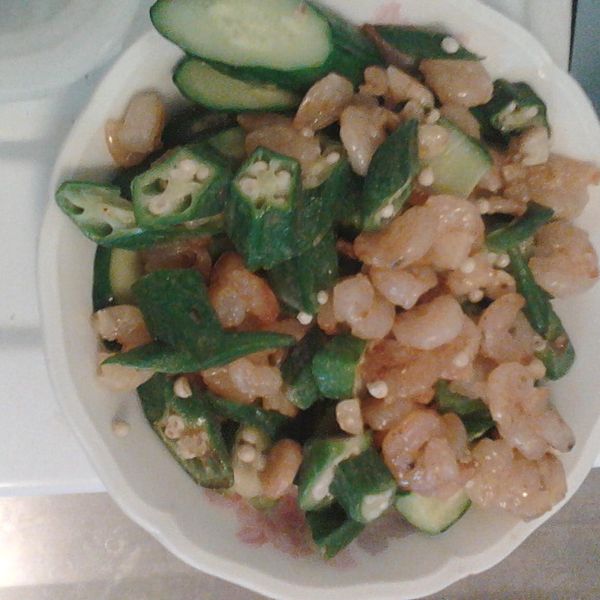 秋葵炒蝦仁：蔡昇利 一起做