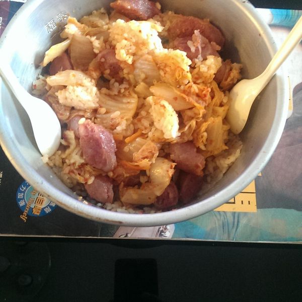 超簡單電鍋泡菜飯：Qiao Xuan Yang 一起做