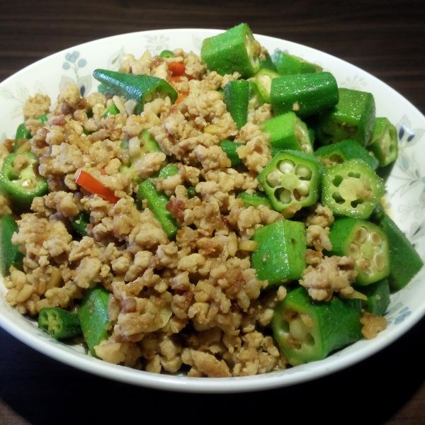 秋葵肉燥 : Hsing Yu Chen一起做