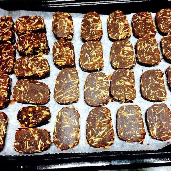 杏仁巧克力香酥餅乾 : Ho I-Ching一起做