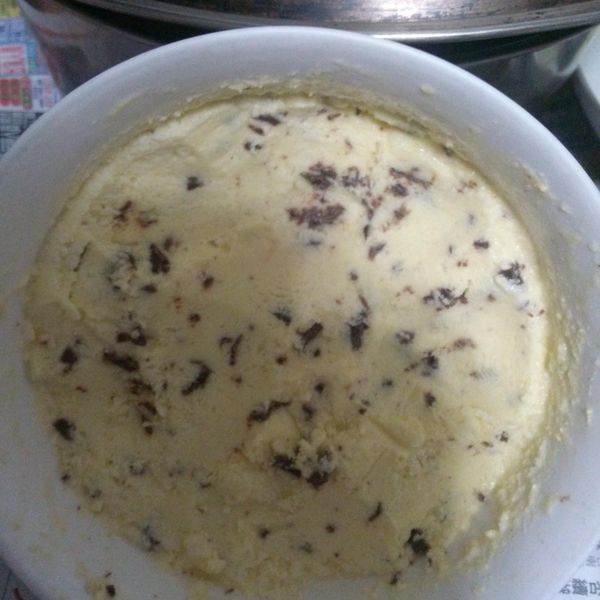 手作冰淇淋-巧克力碎片 : 呆呆一起做