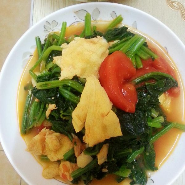 菠菜番茄炒蛋 : aielson一起做