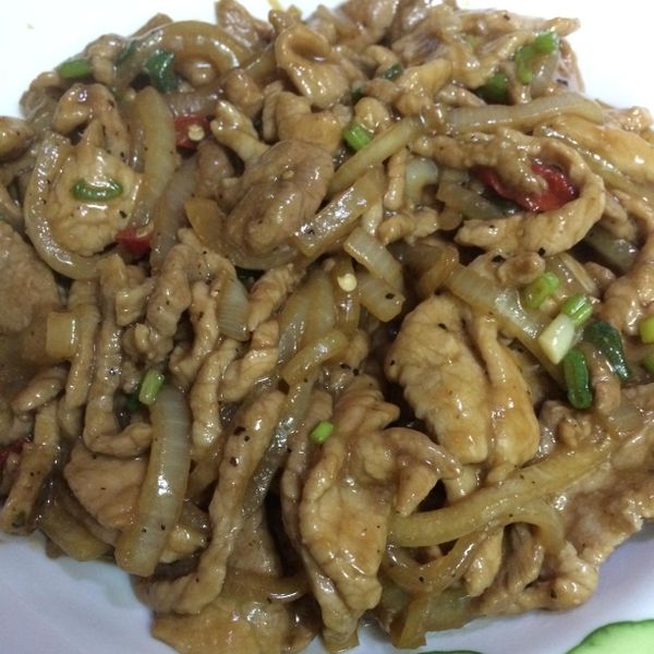 【厚生廚房】洋蔥豬柳：Jiang Tin 一起做