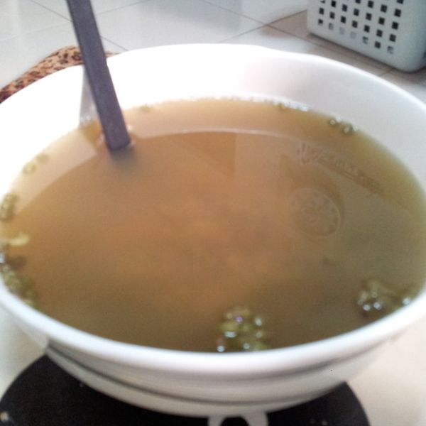 ♡宛の涼夏好 ♥ ”食“光 ✿ 輕鬆用電鍋煮“綠豆湯”:劉貝蒂 一起做