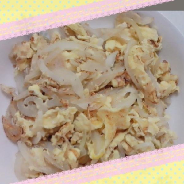 超簡單洋蔥炒蛋：何明祝 一起做