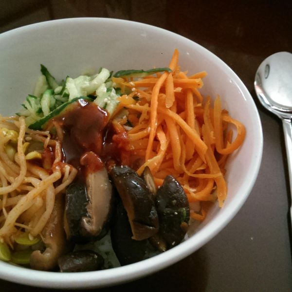 【愛妻飯盒】韓式拌飯 Bibimbap：SaSa 一起做