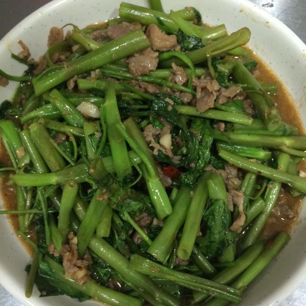 【粉豬兒】沙茶羊肉 : 陳君君一起做