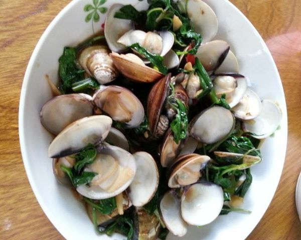 九層塔炒蛤蜊(有過程圖片) : Jun Niu Kung一起做