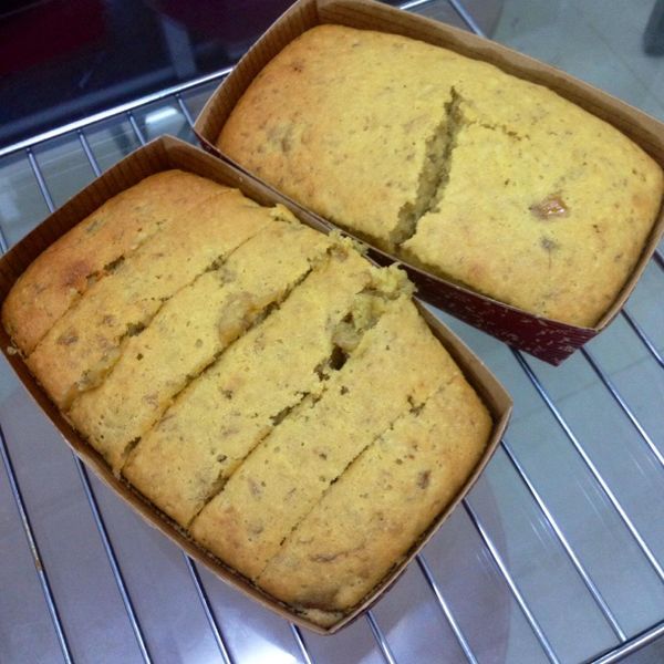 焦糖香蕉蛋糕 : 張依惠一起做