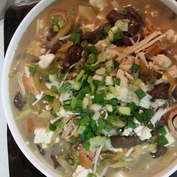 不一樣的五更腸旺火鍋 : Miki Chu一起做