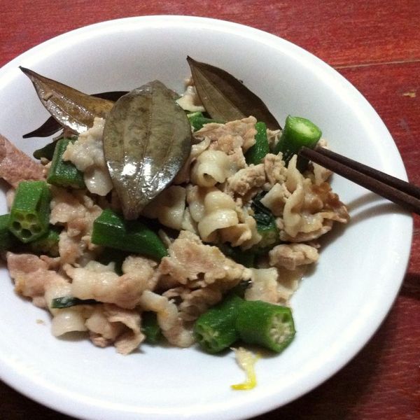 秋葵炒牛肉 : Yasi0307一起做