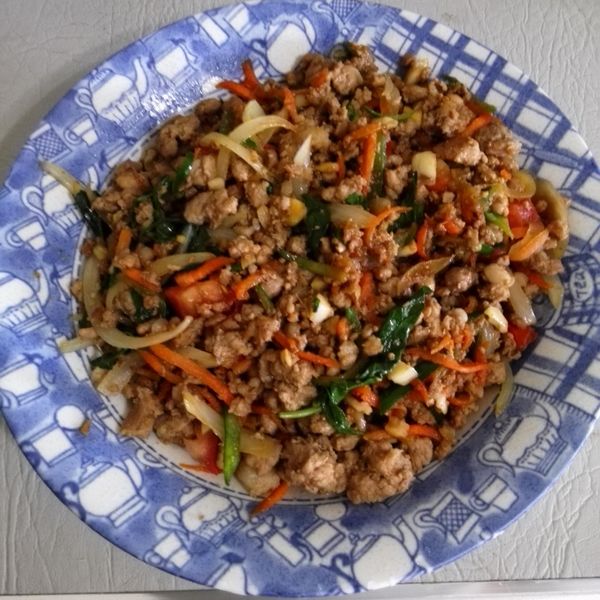 扒完三碗飯! 泰式打拋豬 食譜 : 蔡昇利一起做