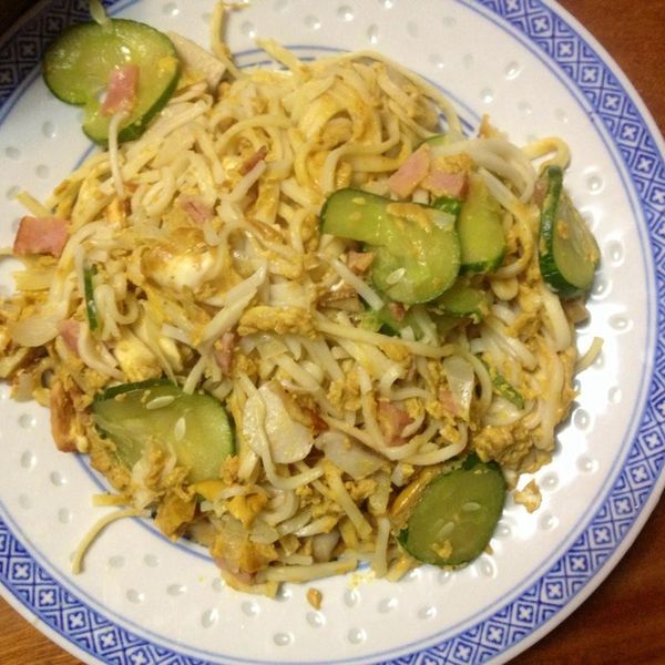 Mimi♥咖哩烘蛋麵『711就近帶回家』：Helen 一起做