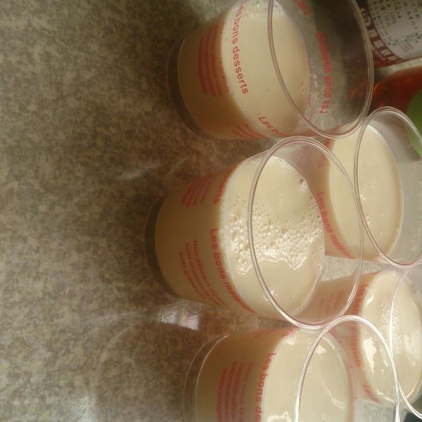 【動手做料理】雞蛋牛奶布丁：Jyn 一起做