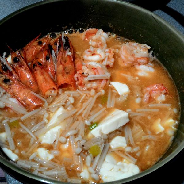 鮮蝦豆腐煲【家樂福廚神大賽】 : 由娜拉一起做