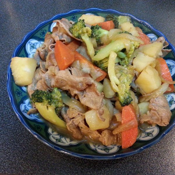 馬鈴薯燉肉（肉じゃが）：Jill  Pola 一起做