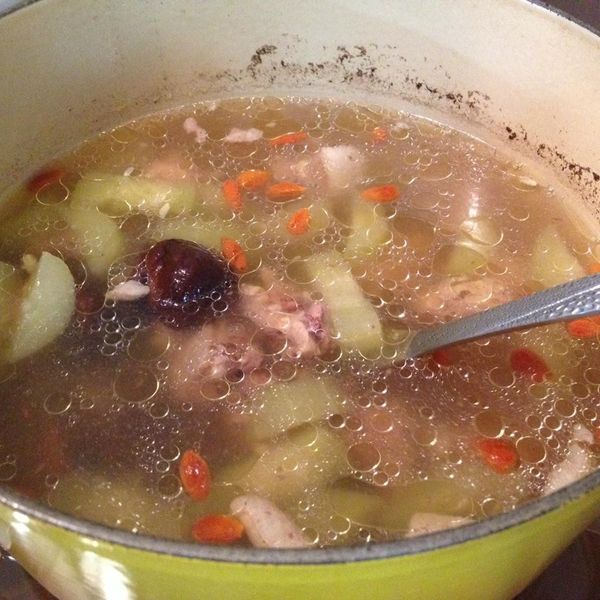 大黃瓜香菇雞湯：Helen 一起做