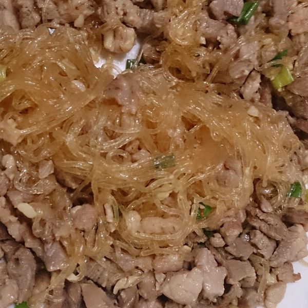 undefined：黃馨怡 一起做