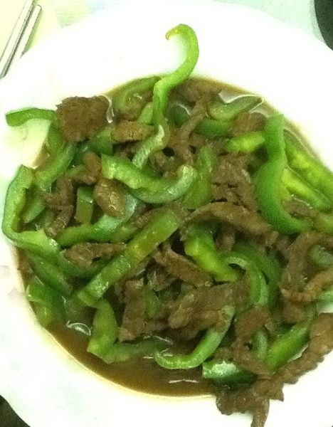 宅男大主廚 ─ 青椒炒牛肉絲 feat. 沙茶：Jessica Lin 一起做