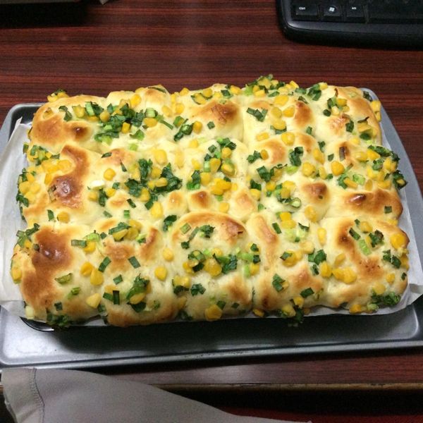 蔥花玉米麵包 : Louise Hsu一起做