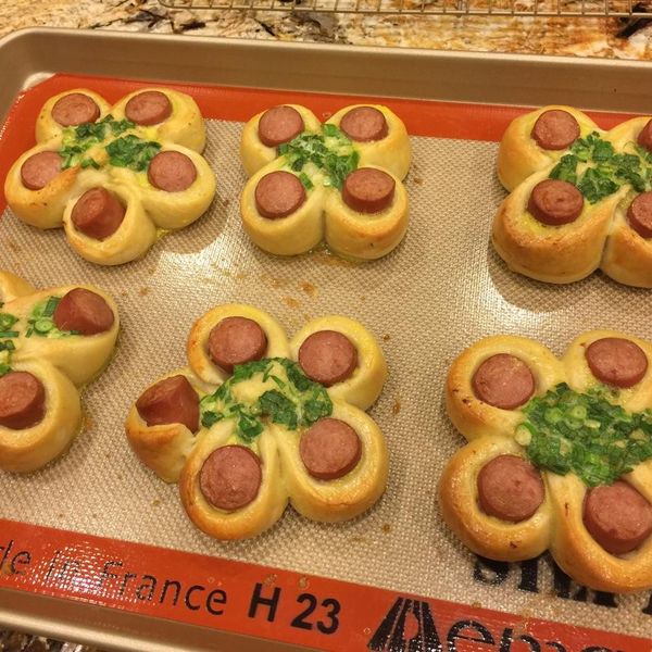 蔥花熱狗麵包：Mandi 一起做