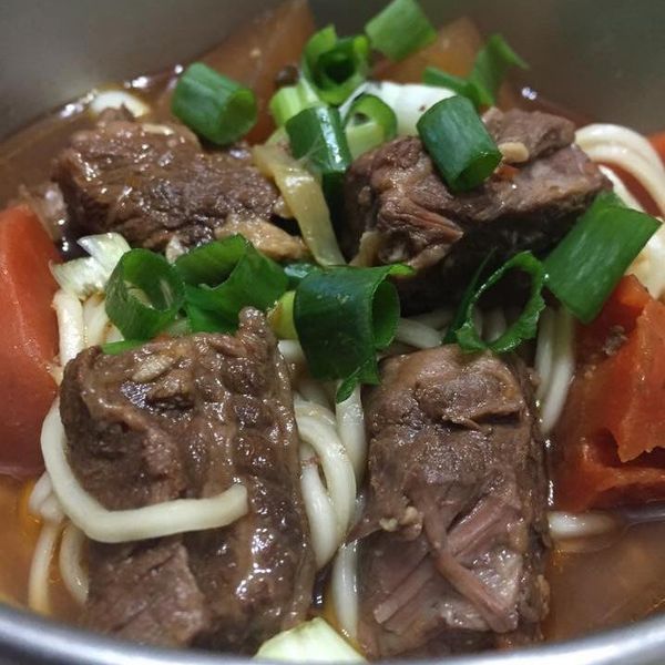 台式紅燒牛肉麵：Amy Tsai 一起做