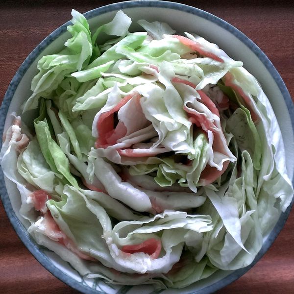 【懶小希】零失敗懶人鍋-白菜豬肉鍋!! : 茅momo一起做