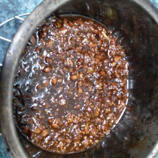 黑漆漆肉燥：Min Guo 一起做