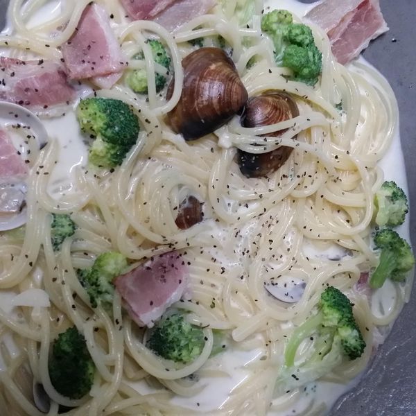 鮭魚白醬義大利麵(附基礎白醬食譜) : 小卫一起做