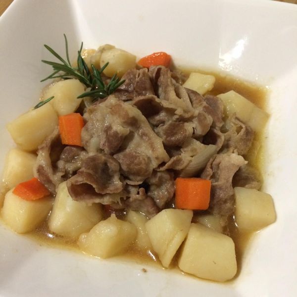 馬鈴薯燉肉（肉じゃが）：JennyChang 一起做