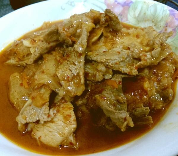 泡菜炒豬肉：Sammie Chu 一起做