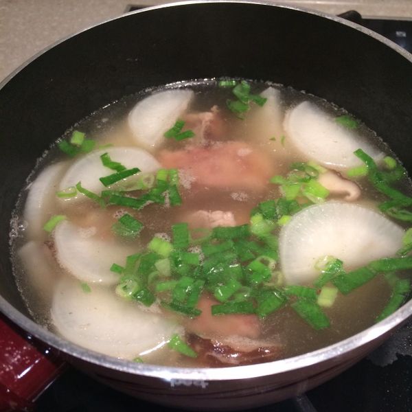 蘿蔔小排湯_電鍋料理【烹大師時食饗宴】 : Maggie Love一起做