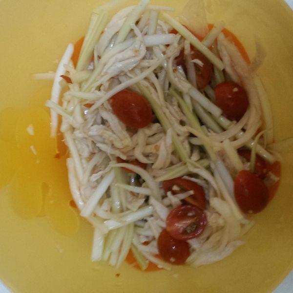 泰式涼拌雞絲 : 林珍兒一起做