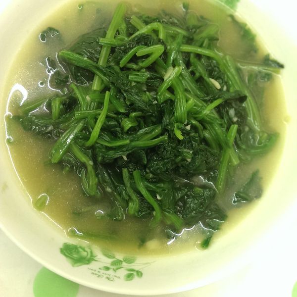 得意的一天橄欖油，炒波菜 : grace一起做