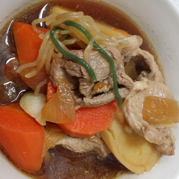 【妮小娜隨性煮】馬鈴薯燉肉 : 王卉蓁一起做