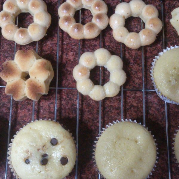 海綿杯子蛋糕 : Lin Qianwen一起做