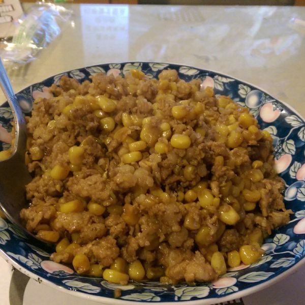 絞肉炒玉米：可可立火龍 一起做