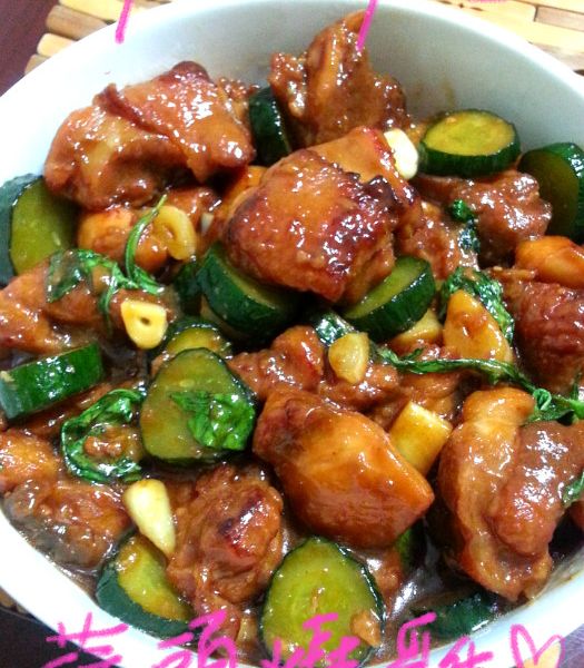 白飯殺手之蒜頭燒雞 : Melody Lai一起做