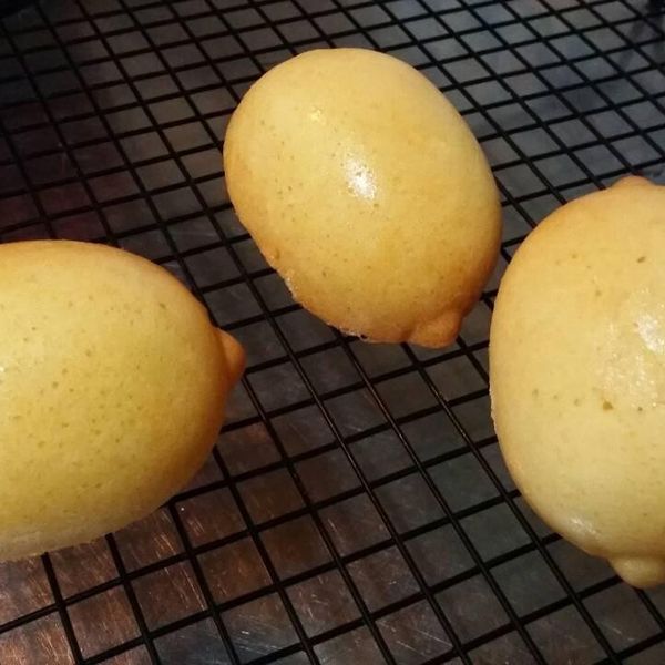 檸檬造型蛋糕：Lynn Mami 一起做