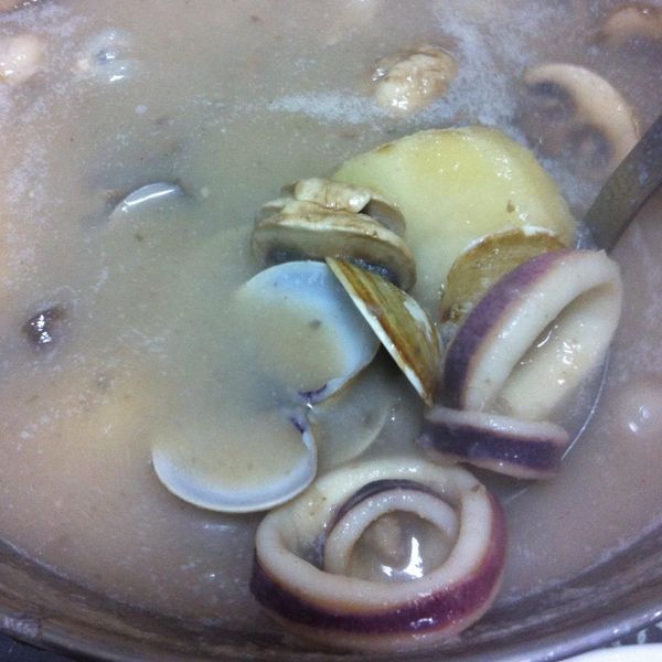 馬鈴薯海鮮濃湯 : 林小花一起做