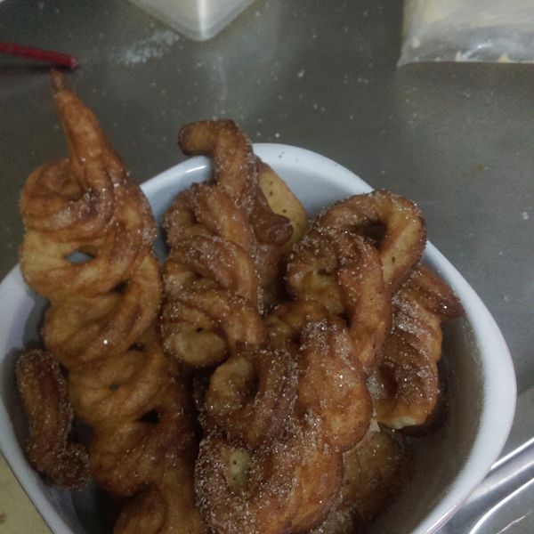 「我的第一堂甜點課食譜試作」吉拿棒 : 李聃一起做