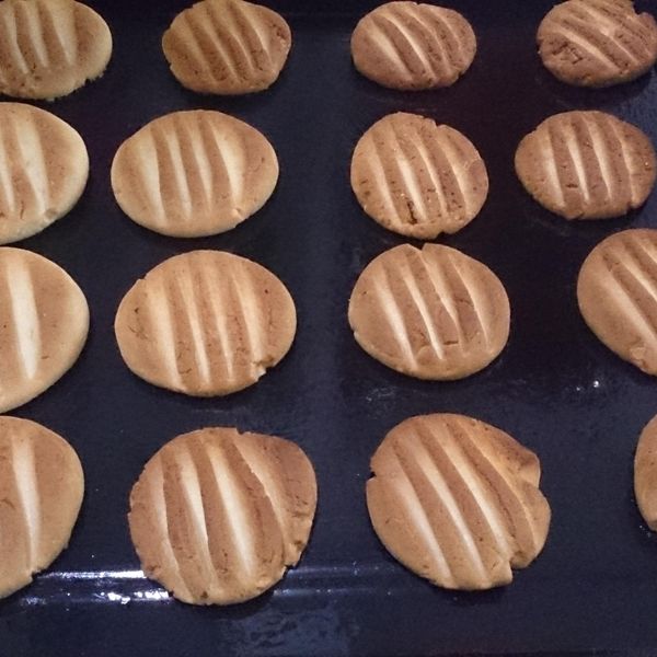 【差不多食譜】檸檬餅乾：Karen Chan 一起做