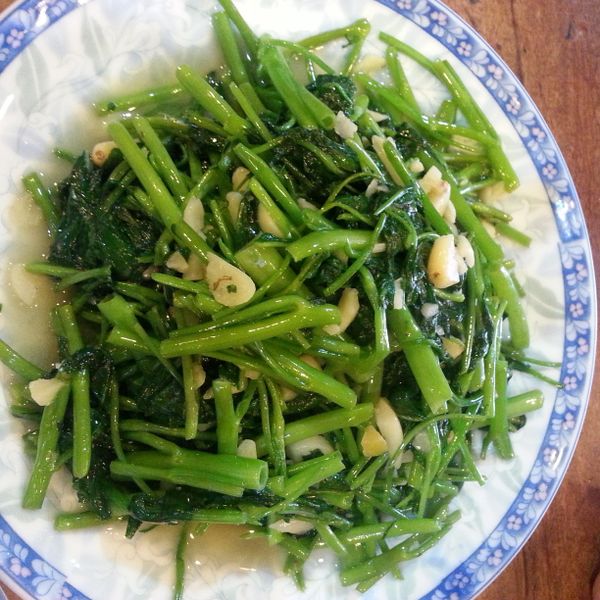 蒜香空心菜：黃秀美 一起做