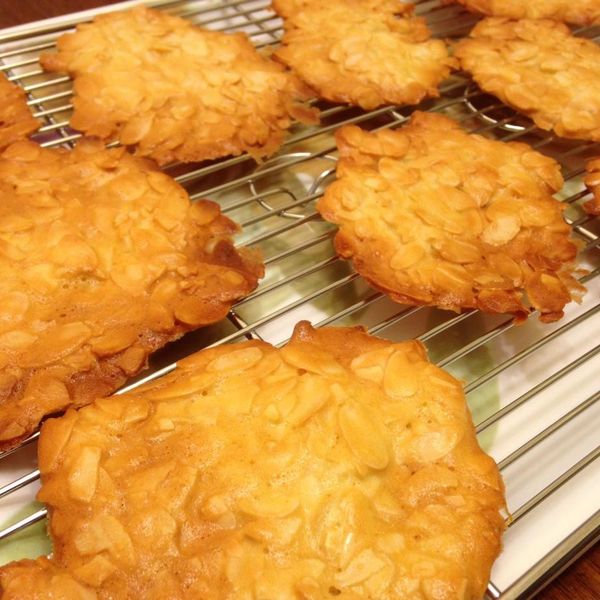 【烤箱甜點】一次就成功的杏仁瓦片 : 小龍蘇菲一起做