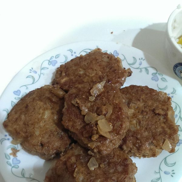 豬肉漢堡排：李珮髣 一起做