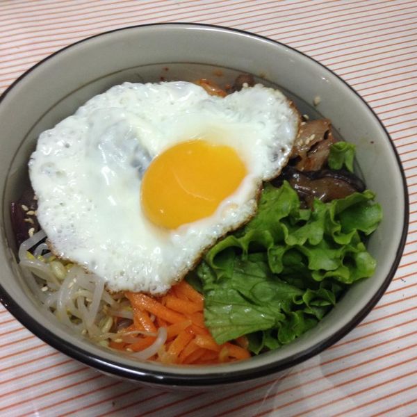 【愛妻飯盒】韓式拌飯 Bibimbap：Milly Lin 一起做