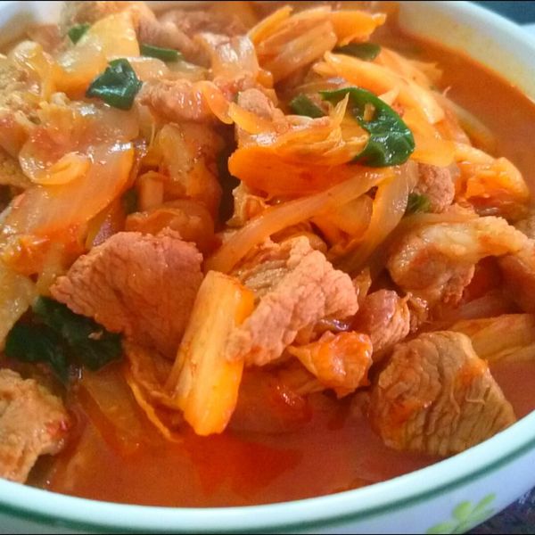 泡菜炒豬肉_10分鐘零廚藝【穀盛壽喜燒】：林小熊 一起做